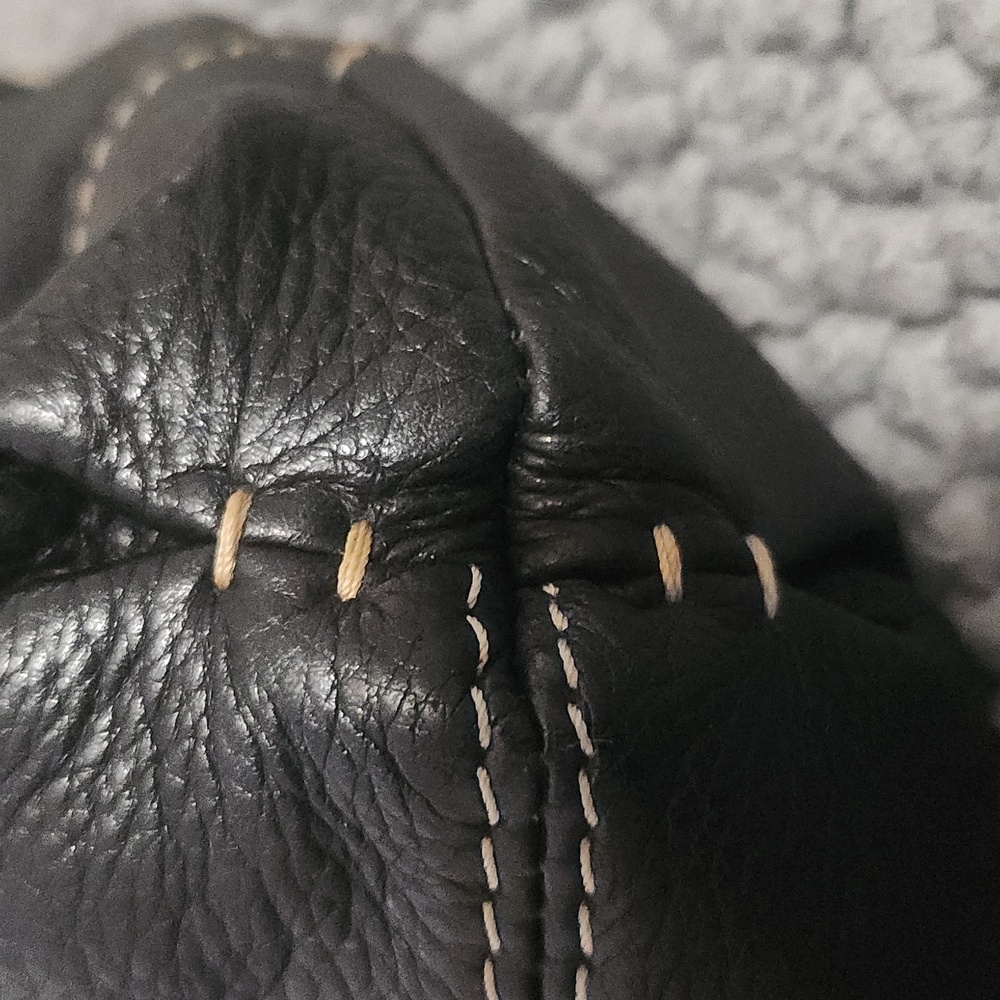 Etienne Aigner black leather shoulder bag - Picture 8 of 15
